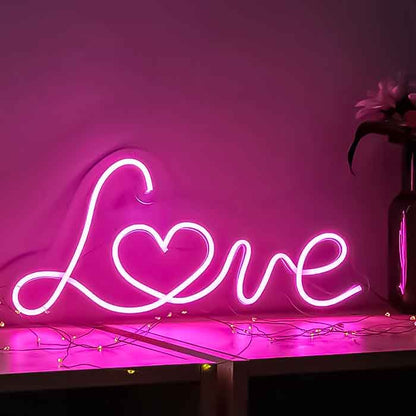 L❤️ve Neon Sign - Spread Love